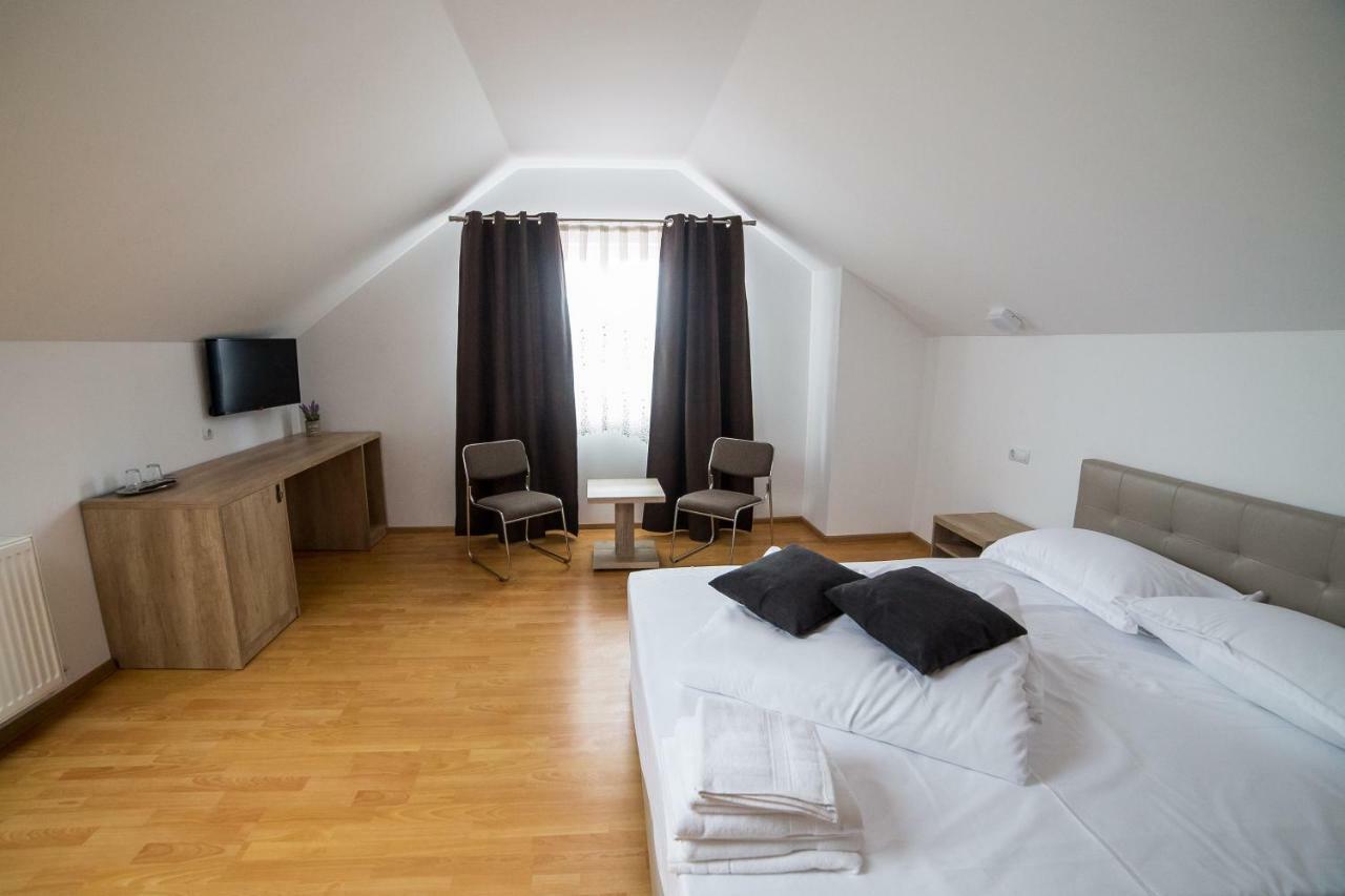 Casa Burduhos Hotel Campulung Moldovenesc Luaran gambar