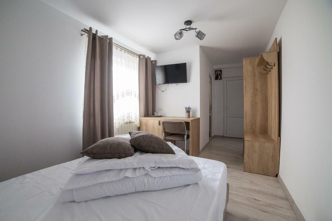 Casa Burduhos Hotel Campulung Moldovenesc Luaran gambar