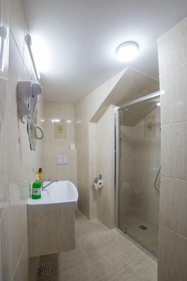 Casa Burduhos Hotel Campulung Moldovenesc Luaran gambar