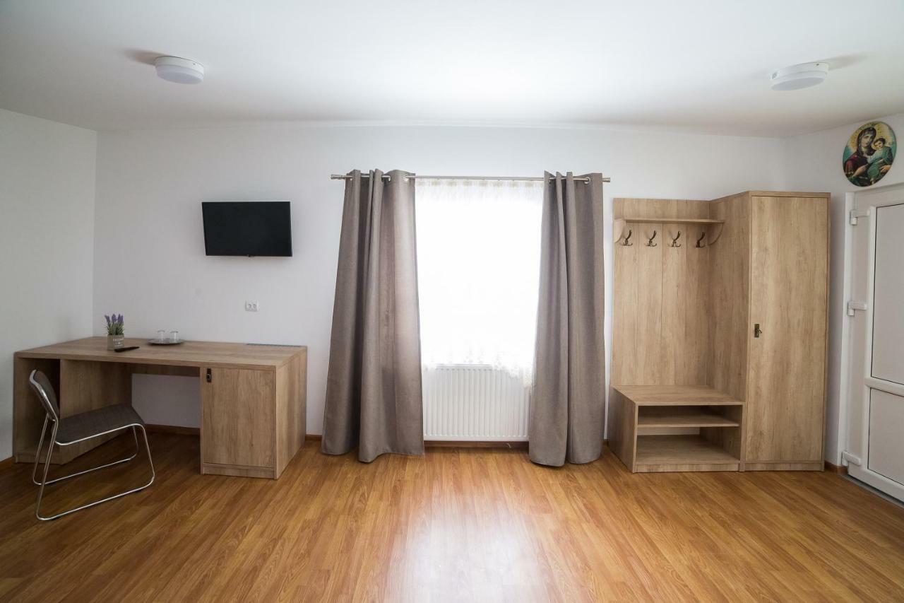 Casa Burduhos Hotel Campulung Moldovenesc Luaran gambar